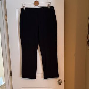 Lululemon Athletica Black Ankle Pants, zipper front pockets